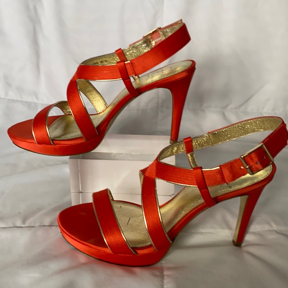 ADRIANNA PAPELL ORANGE EVENING SANDAL